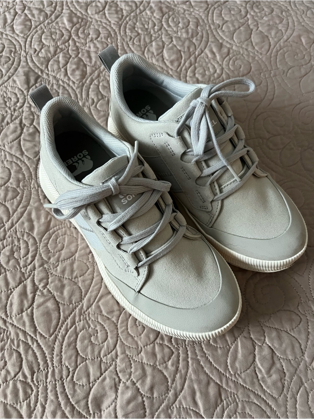 Sorel Women's Out 'N About Waterproof Sneaker - size 8